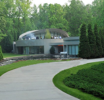 Justin Bieber Rents Dallas Austin S Old House In Atlanta Gafollowers